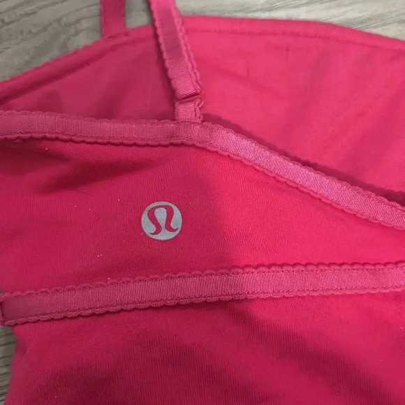 LULULEMON HOT PINK TANK Built in Bra size 6 - Picture 2 of 7